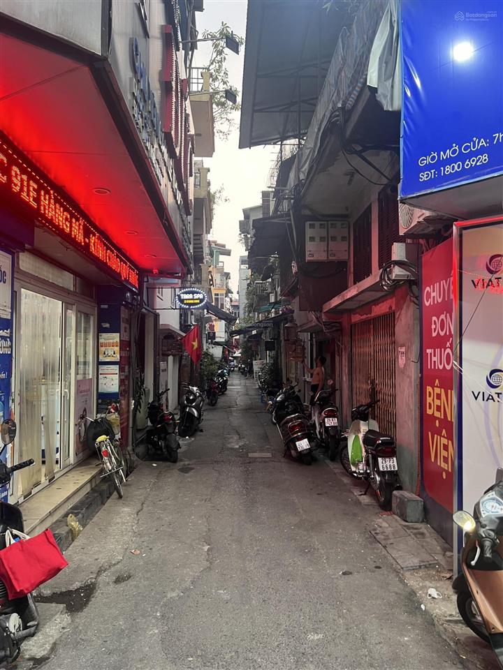 Bán nhà mặt phố cổng đục dt 35m2, mt gần 4m, xây 6 tầng, giá 20 tỷ,  0965 190 ***