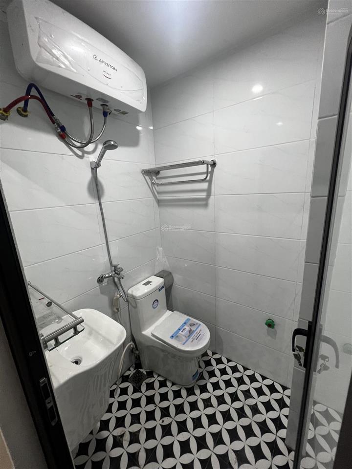 Bán nhà mặt phố cổng đục dt 35m2, mt gần 4m, xây 6 tầng, giá 20 tỷ,  0965 190 ***