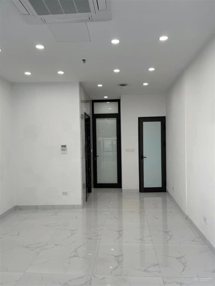 Bán nhà riêng 5 tầng dt 20m2 số 80 ngõ 90 nguyên khiết, sổ đỏ riêng, giá 4 tỷ