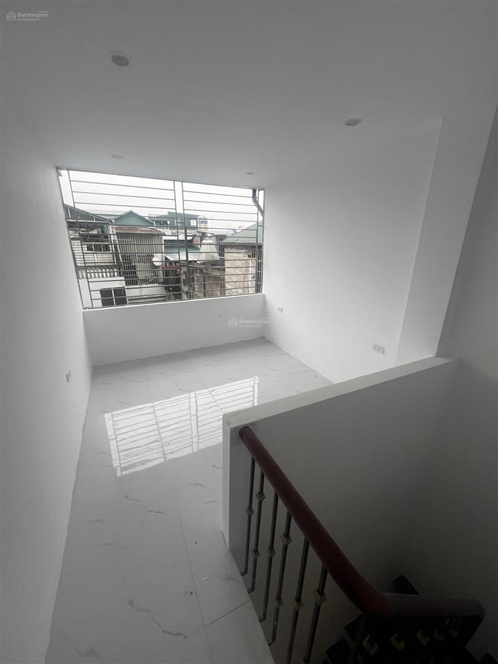 Bán nhà riêng 5 tầng dt 20m2 số 80 ngõ 90 nguyên khiết, sổ đỏ riêng, giá 4 tỷ