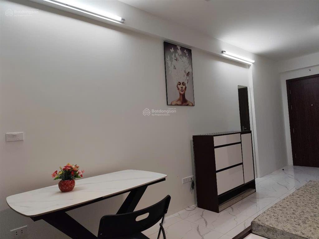 Chính chủ cho thuê ch 403 tòa ct5 tràng duệ 26,42m2, giá 3,2tr/th