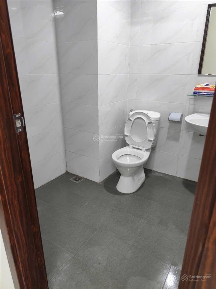 Chính chủ cho thuê ch 403 tòa ct5 tràng duệ 26,42m2, giá 3,2tr/th