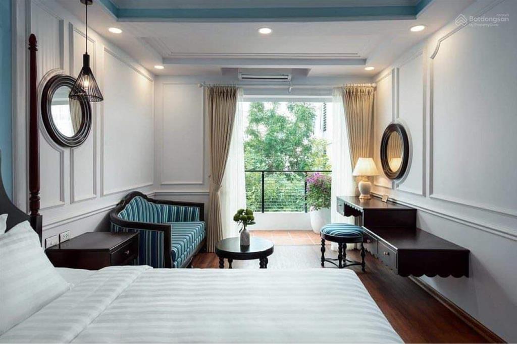 Bán nhà mặt phố quán sứ 133m2, mt 4,5m, thông sang ngõ hội vũ