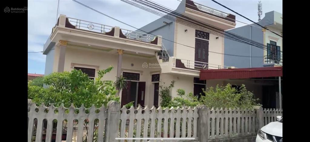 Cần bán nhà 2 tầng lô góc ô tô vào sân tại ngọc hùng, nghĩa hải