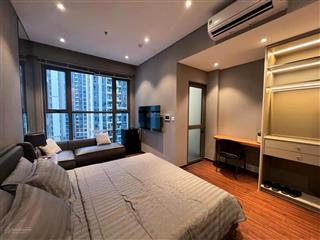 Siêu phẩm studio! toà m3 căn tầng đẹp full nội thất mới 27.1m2 view nội khu  giá giảm còn 2 tỷ 1