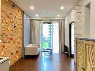 Giá cắt lỗ bán gấp căn 2pn 2wc tòa m1 full nội thất sẵn sổ, không vay tầng trung giá 3 tỷ6 bao phí