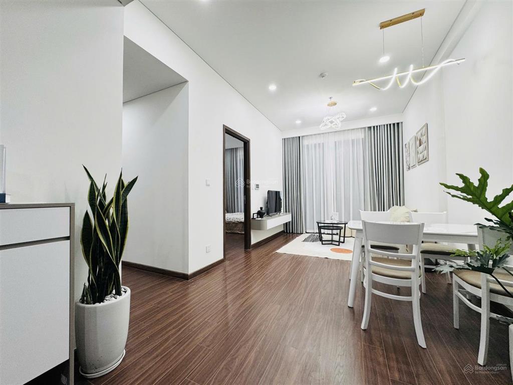 Không mua là mất ch 2n2wc tòa h1 full nội thất dt 62m2 tầng trung, view nk, sẵn pass, giá 4 tỷ380