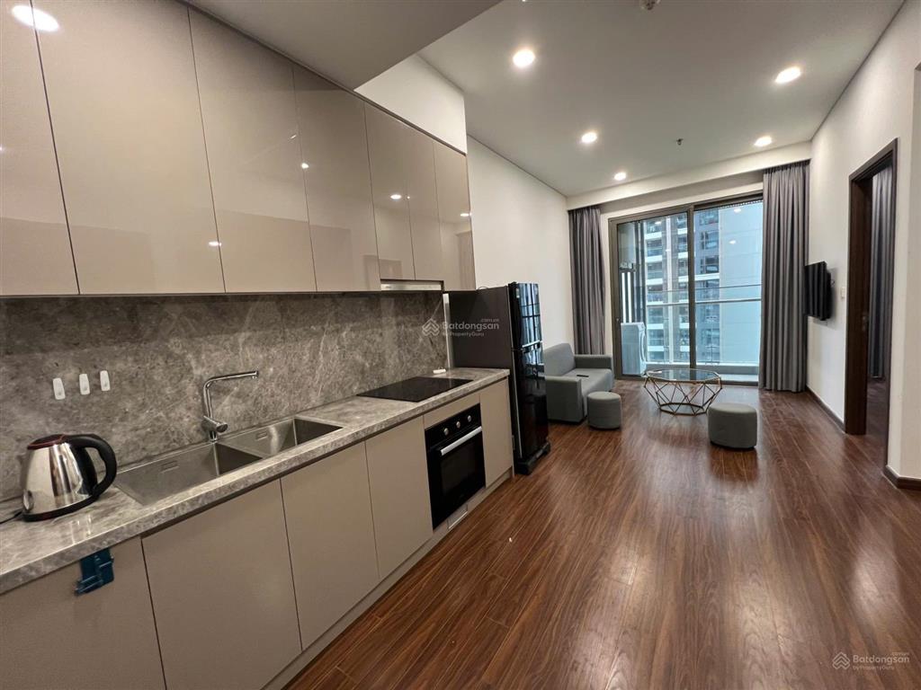Cơ hội vàng mua nhà căn góc 1n+ tầng trung toà m3 view nội khu 42m2 nội thất nb giá bán 3 tỷ 220