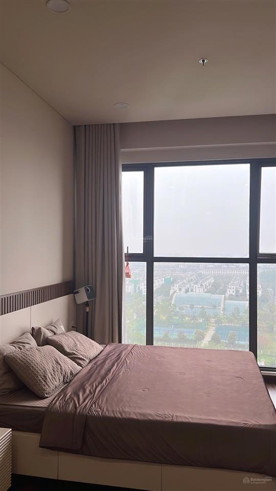 Căn hoa hậu studio toà h2 view biệt thự tầng trung full nội thất 35m2 giá bán 2 tỷ 750