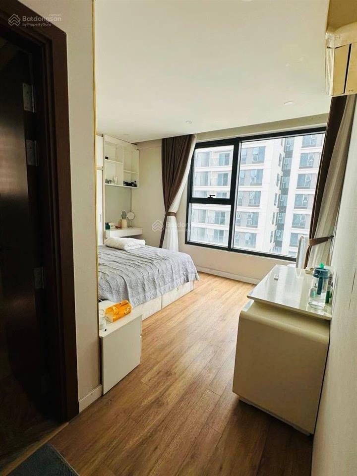 Bán cc 130m2 trung hòa nhân chính, 11 tỷ vnd, 3pn + 2wc, toà 34t  hoàng đạo thuý . 0984 677 ***