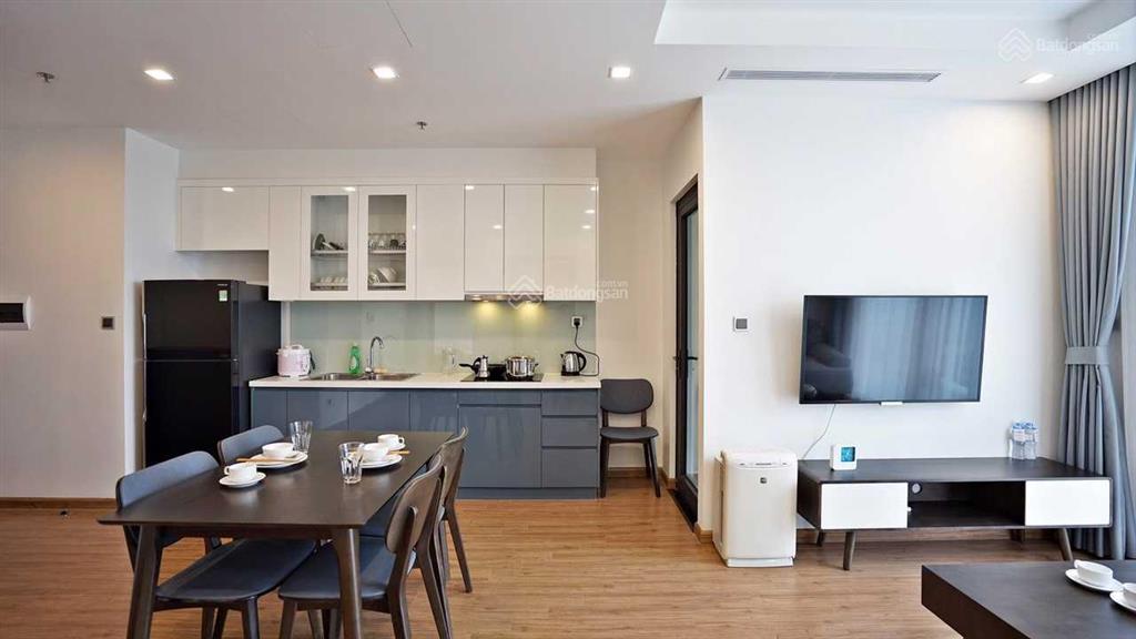 Bố mẹ mình cần bán gấp nhà để về quê căn 2pn 54m2 3.8 tỷ tòa g3 vinhomes green bay mễ trì
