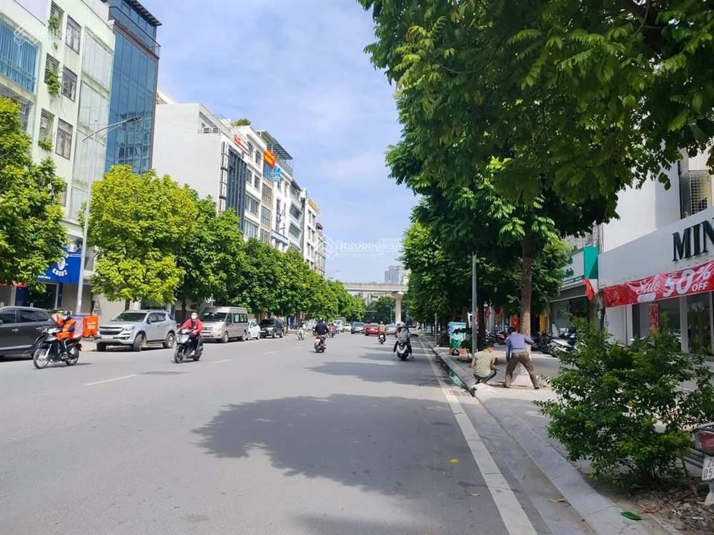 Bán toà nhà vp phố xuân la, lạc long quân, tây hồ, diện tích đất 266m2. mt 11.3m. giá 195 tỷ.