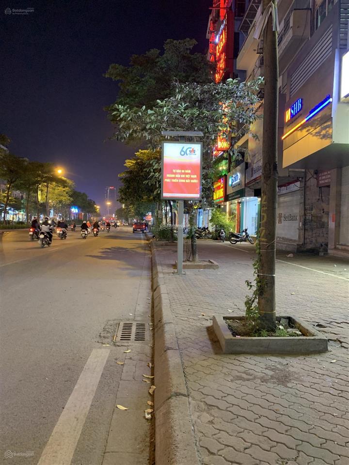 Bán toà nhà vp phố xuân la, lạc long quân, tây hồ, diện tích đất 266m2. mt 11.3m. giá 195 tỷ.
