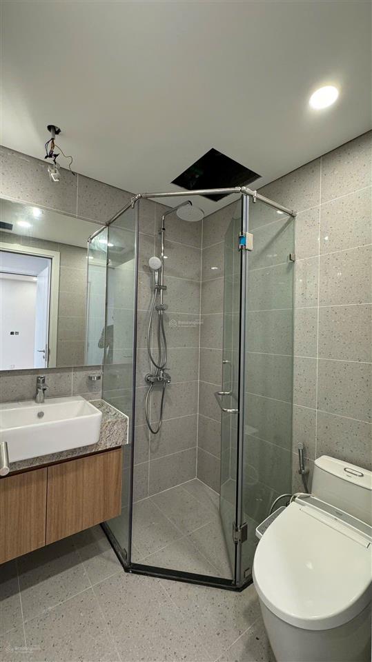 Cho thuê căn hộ 60 m2 tòa n5 khu trung hòa nhân chính. nội thất cơ bản giá 8 triệu/tháng