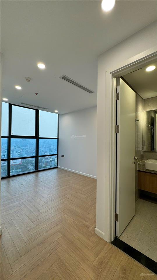 Cho thuê căn hộ 60 m2 tòa n5 khu trung hòa nhân chính. nội thất cơ bản giá 8 triệu/tháng