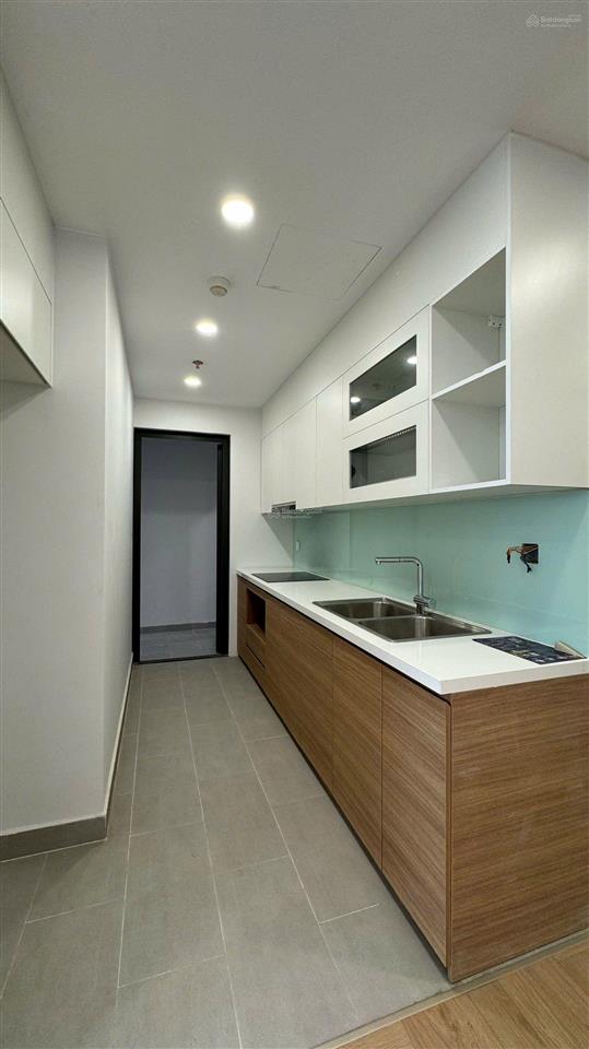 Cho thuê căn hộ 60 m2 tòa n5 khu trung hòa nhân chính. nội thất cơ bản giá 8 triệu/tháng