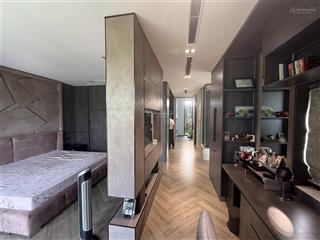 Bán nhà sổ đỏ chính chủ mặt phố hàng dầu diện tích 82m2 x 2 tầng , vị trí gần hồ