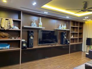 Bán căn nhà hoa hậu ngõ phân lô bàn cờ hoàng cầu, trần quang diệu 73,8m2 x 4t, mt 6,12m