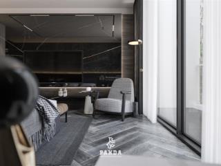 Bán căn nhà ô góc mặt ngõ phân lô phố lạc long quân 105m2 x 5 tầng , mặt tiền 16m , gía 31 tỷ