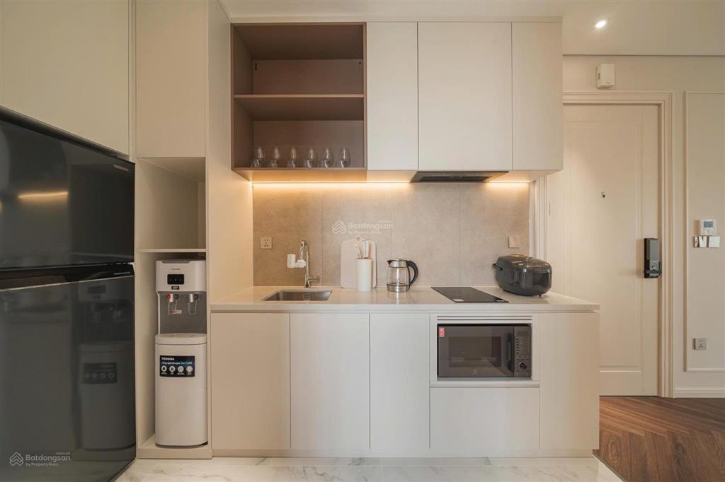 Bán tòa nhà mặt phố trần hưng đạo siêu bất động sản dòng tiền 300m² x 10 tầng có hầm, ct 1,3 tỷ/th