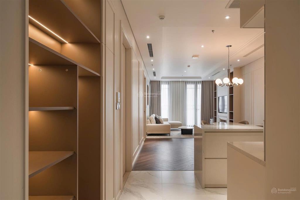 Bán tòa nhà mặt phố trần hưng đạo siêu bất động sản dòng tiền 300m² x 10 tầng có hầm, ct 1,3 tỷ/th