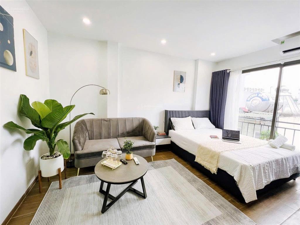 Bán khách sạn mặt phố đào duy từ 80m2 xây 8 tầng thang máy , mặt tiền 6m , 12 phòng khách sạn