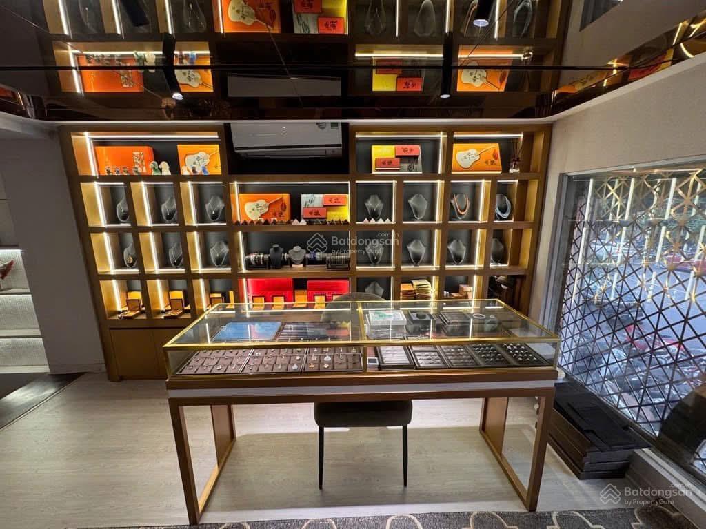 Bán nhà mặt phố huỳnh thúc kháng , ô góc 3 mặt thoáng , diện tích 72m2 xây 7 tầng thang máy