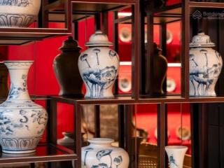 Bán khách sạn 3 sao víp mặt phố quán thánh, dt 530m2 xây 15 tầng, mặt tiền 15m, 71 phòng full nt