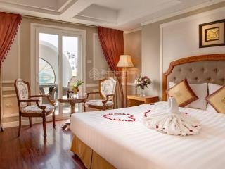 Bán nhà sổ đỏ chính chủ mặt phố hàng bông , dt 92m2 , mt 6m , 90 tỷ