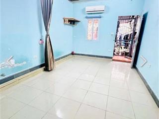 Bán căn hộ tập thể nhật tảo, đông ngạc, tt cơ giới 50m2 sử dụng, 2pn, tầng 2, 1tỷ560tr, có sổ đỏ cc