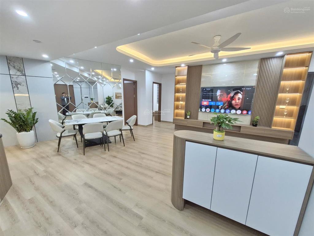 Chuyển đổi công việc cần bán gấp căn hộ 1604 toà ct5b kđt mễ trì thượng(đại lộ thăng long hn