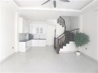 Cần bán nhà phố trần kim xuyến, yên hoà, cầu giấy 34m2 xây 5 tầng mới tinh nhỉnh 7 tỷ