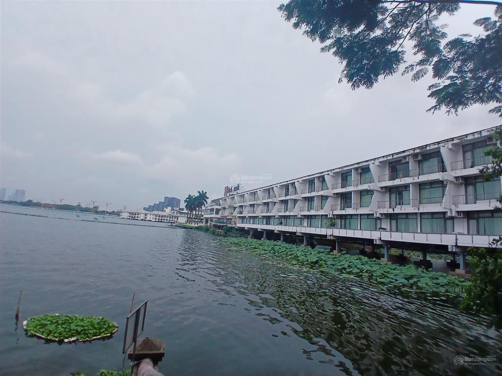 Bán nhà bt tây hồ,yên hoa dt 170 m xây 4 tầng mt 10 m ô tô vào cách hồ 20 m giá 53,5 tỷ