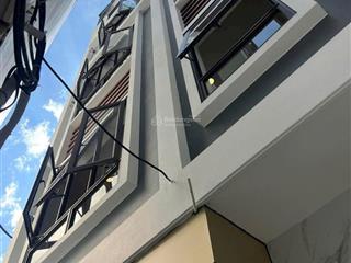 Ban nhà ngõ 175 lạc long quân, cầu giấy dt 71m2 xây 5 tầng mới tinh 6 ngủ, nội thất đẹp giá 11,5 tỷ