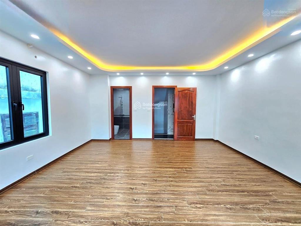 Cực hiếm! bán nhà đội nhân  ba đình 43m2  7t  mt4.4m  17.5 tỷ. ô tô, kinh doanh, thang máy