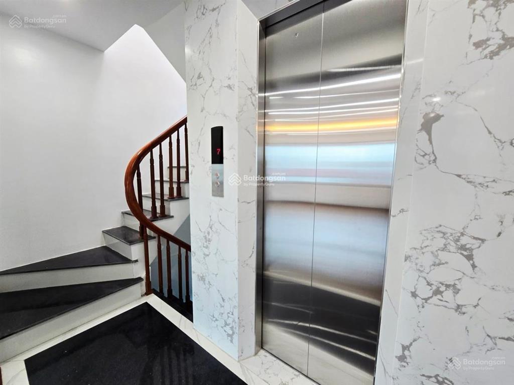 Cực hiếm! bán nhà đội nhân  ba đình 43m2  7t  mt4.4m  17.5 tỷ. ô tô, kinh doanh, thang máy