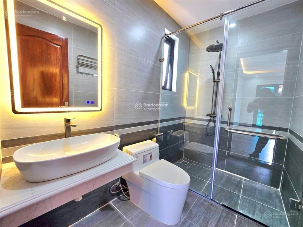 Cực hiếm! bán nhà đội nhân  ba đình 43m2  7t  mt4.4m  17.5 tỷ. ô tô, kinh doanh, thang máy