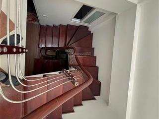 Bán nhà phân lô 95 phố giang văn mịnh 45 m2 x 5t ô tô đỗ cổng nhà vào ở luôn giá 12,7 tỷ ra phố 50m