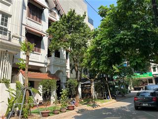 Chính chủ cho thuê bt dịch vọng hậu, 150m2 x 4 tầng.
