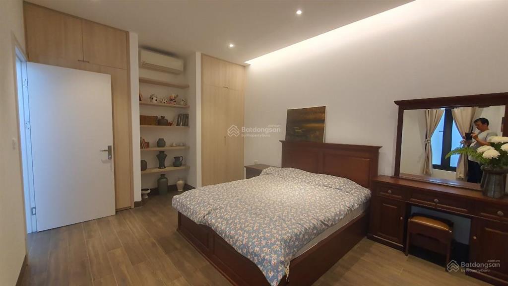 Bán nhà đường bắc biên, ngọc thuỵ long biên, hn. 200m2, giá bán 247 tr/m2.  kiều thuý 0949 170 ***