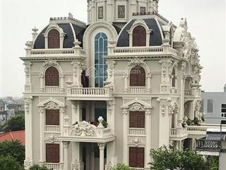 Bán biệt thự lão thành cách mạng, yên hòa 80 tỷ 250m2 xây 4,5 tầng đẹp, đường 17,5m, vị trí cực đẹp