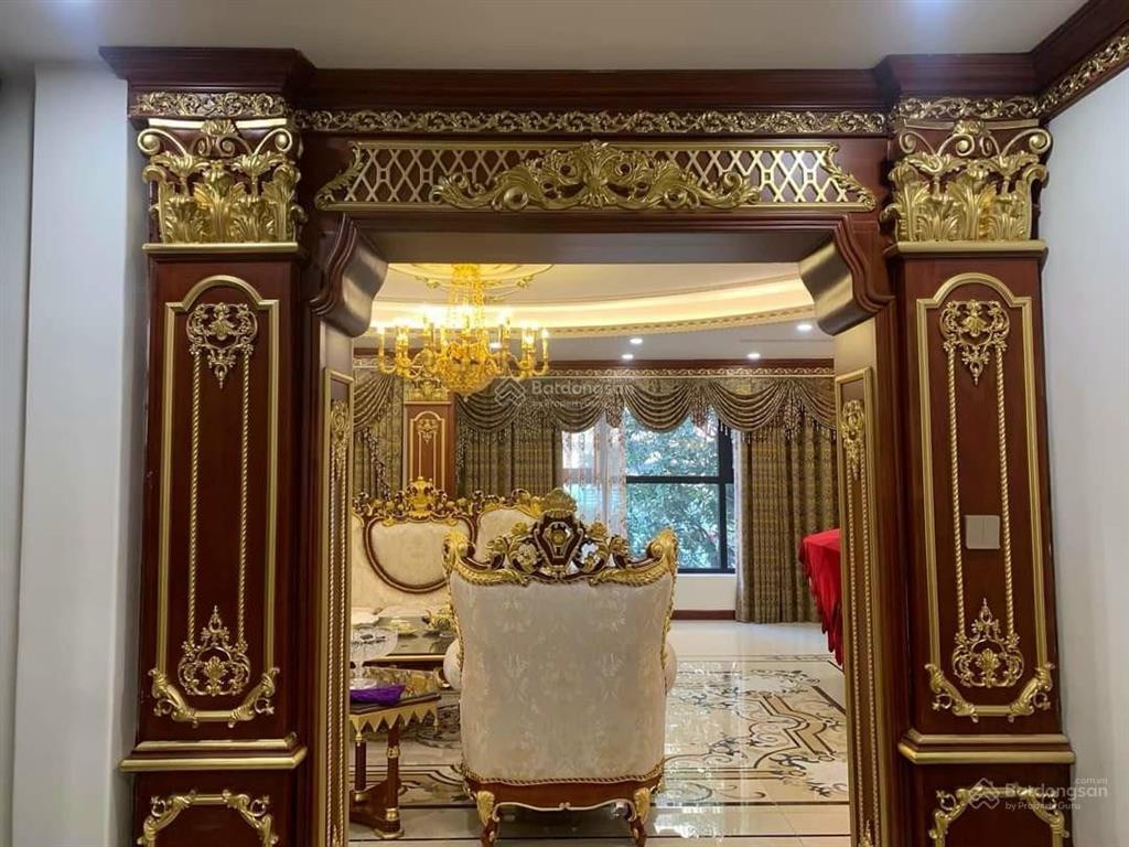 Bán gấp bt dịch vọng cạnh công viên cầu giấy 89 tỷ 306m2 mt 15m xây 4t nổi 1 hầm đường hè 17m