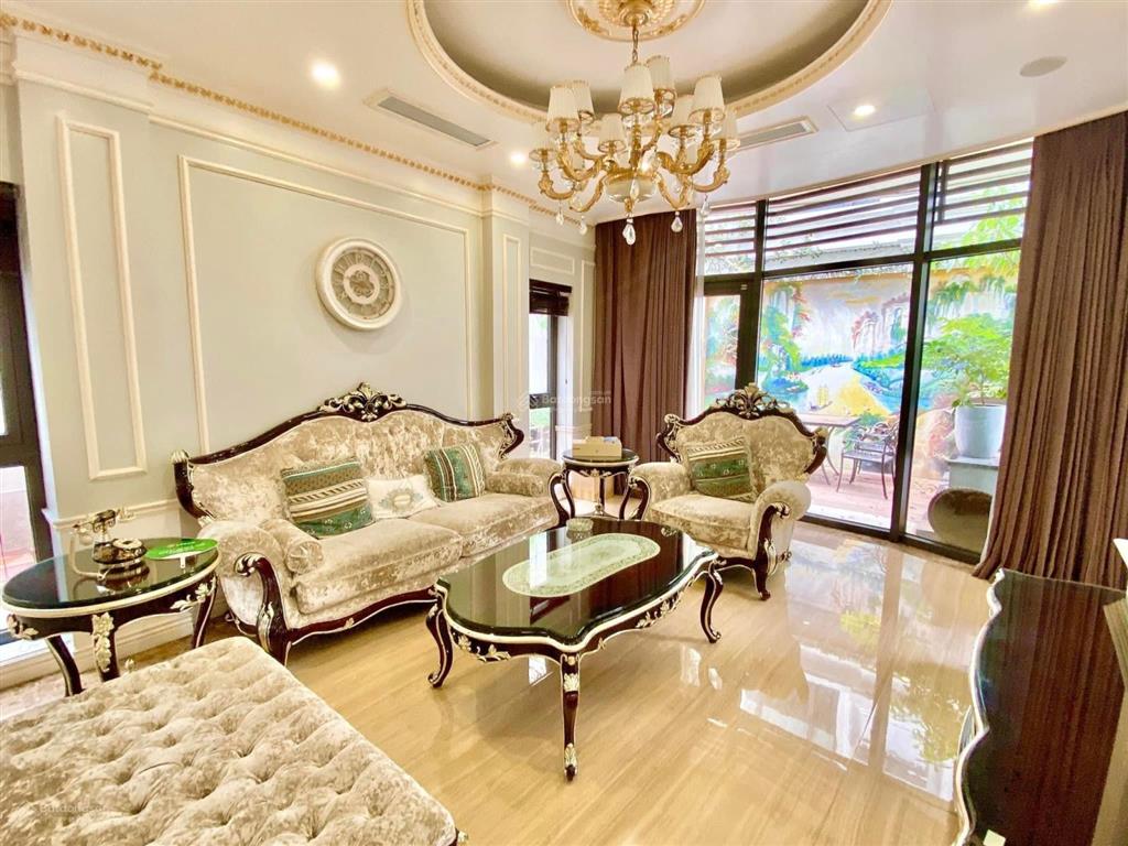 Bán gấp bt dịch vọng cạnh công viên cầu giấy 89 tỷ 306m2 mt 15m xây 4t nổi 1 hầm đường hè 17m