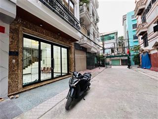 Bán gấp nhà phân lô hoàng quốc việt 16 tỷ 46m2 mặt tiền 4,5 xây 4 tầng đường hè 2 ô tô tránh