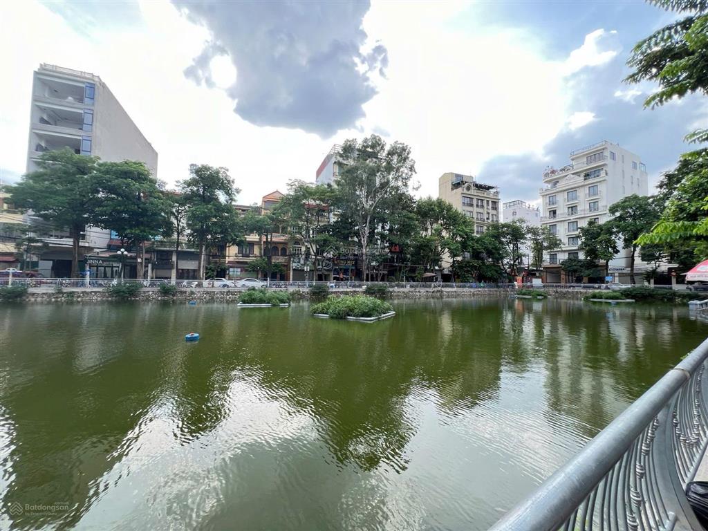 Bán nhà mặt hồ trung kính, trần duy hưng hơn 30 tỷ 90 m2 xây 5 tầng ngõ rộng ô tô vào tiện kd