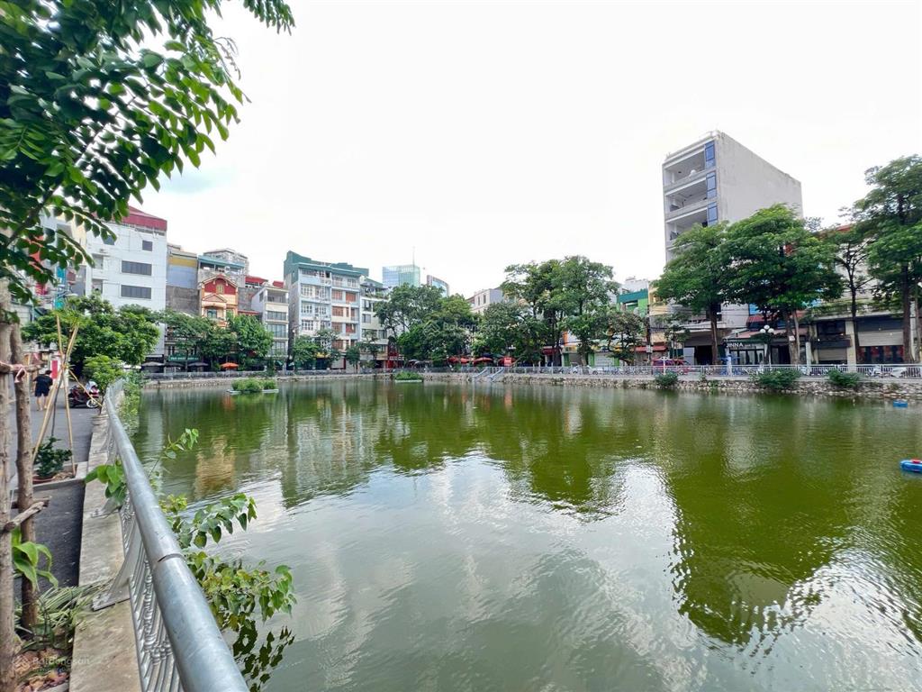 Bán nhà mặt hồ trung kính, trần duy hưng hơn 30 tỷ 90 m2 xây 5 tầng ngõ rộng ô tô vào tiện kd