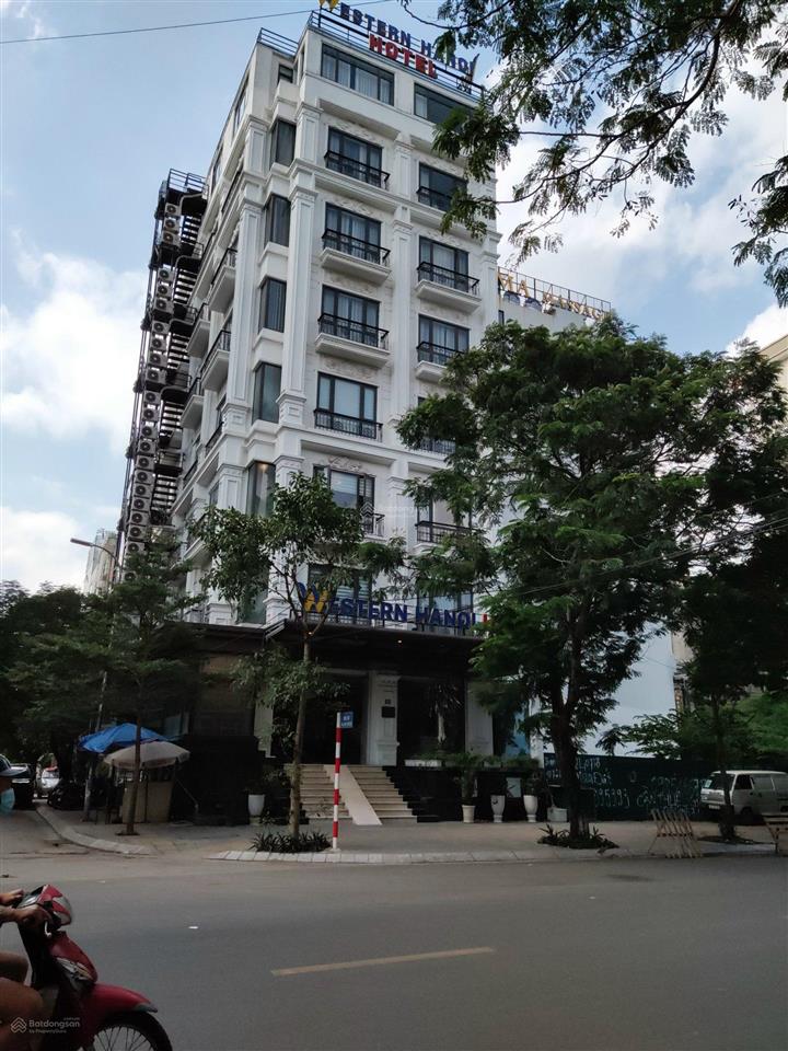 Bán gấp nhà phố trần thái tông 107 tỷ 260m2, mặt tiền 9m đường hè 3 ô tô phong thủy tốt vj trí đẹp