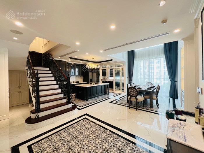 Bán biệt thự trung yên, trung hòa 80 tỷ xây 5 tầng lô góc 2 mặt thoáng đường hè rộng, vị trí đẹp