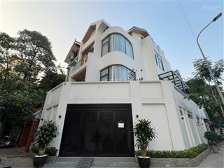 Bán biệt thự trung yên, trung hòa 80 tỷ xây 5 tầng lô góc 2 mặt thoáng đường hè rộng vị trí đẹp