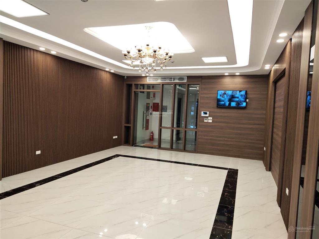 Bán nhà phố hoàng ngân, quan nhân quanh 40 tỷ 180m2 mt 8m 3 mặt thoáng có gpxd 7 tầng ô tô vào